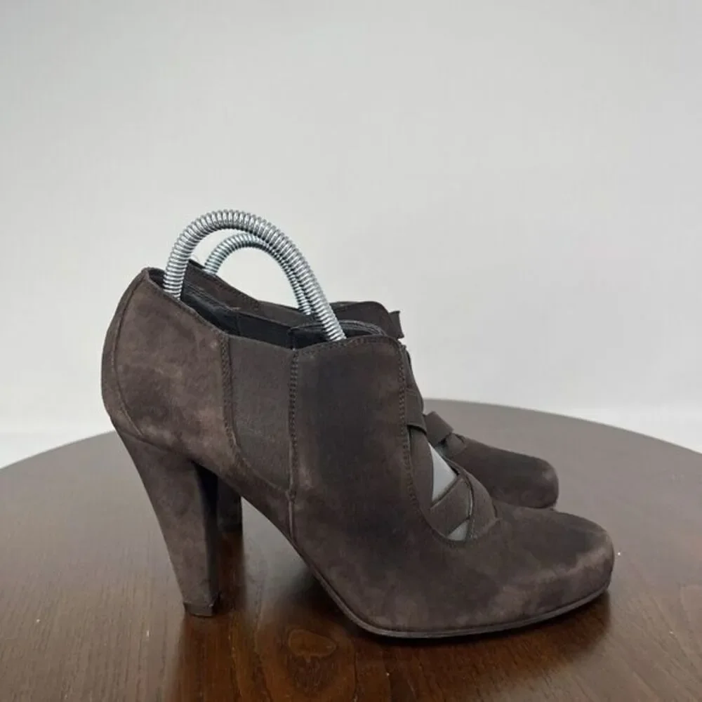 Donald J Pliner Shoes‎ Women's 7.5M Brown Suede Strappy Ankle Boot Bootie Heel